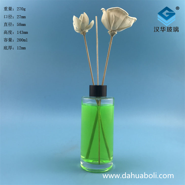 批發(fā)200ml絲口圓形香薰玻璃瓶