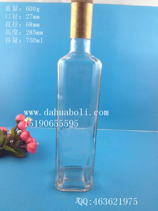 750ml方形玻璃酒瓶.jpg